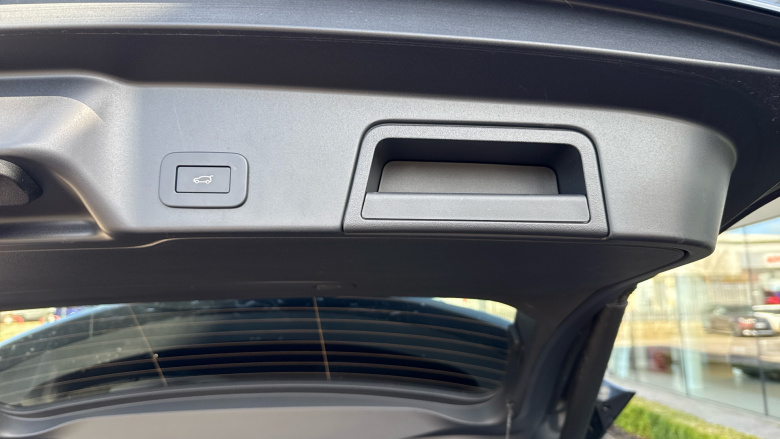 Land Rover Range Rover Evoque 1.5 P300e Dynamic HSE 5dr Auto Hatchback